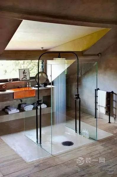 工业风格装修浴室